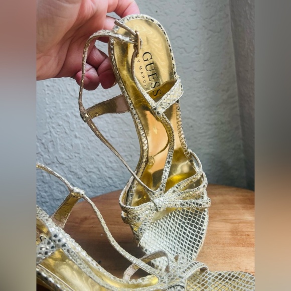 GUESS BY MARCIANO GOLD SNAKESKIN HIGH HEEL SANDALS. ARCHITECTURAL HEEL size 5.5 - Picture 4 of 10